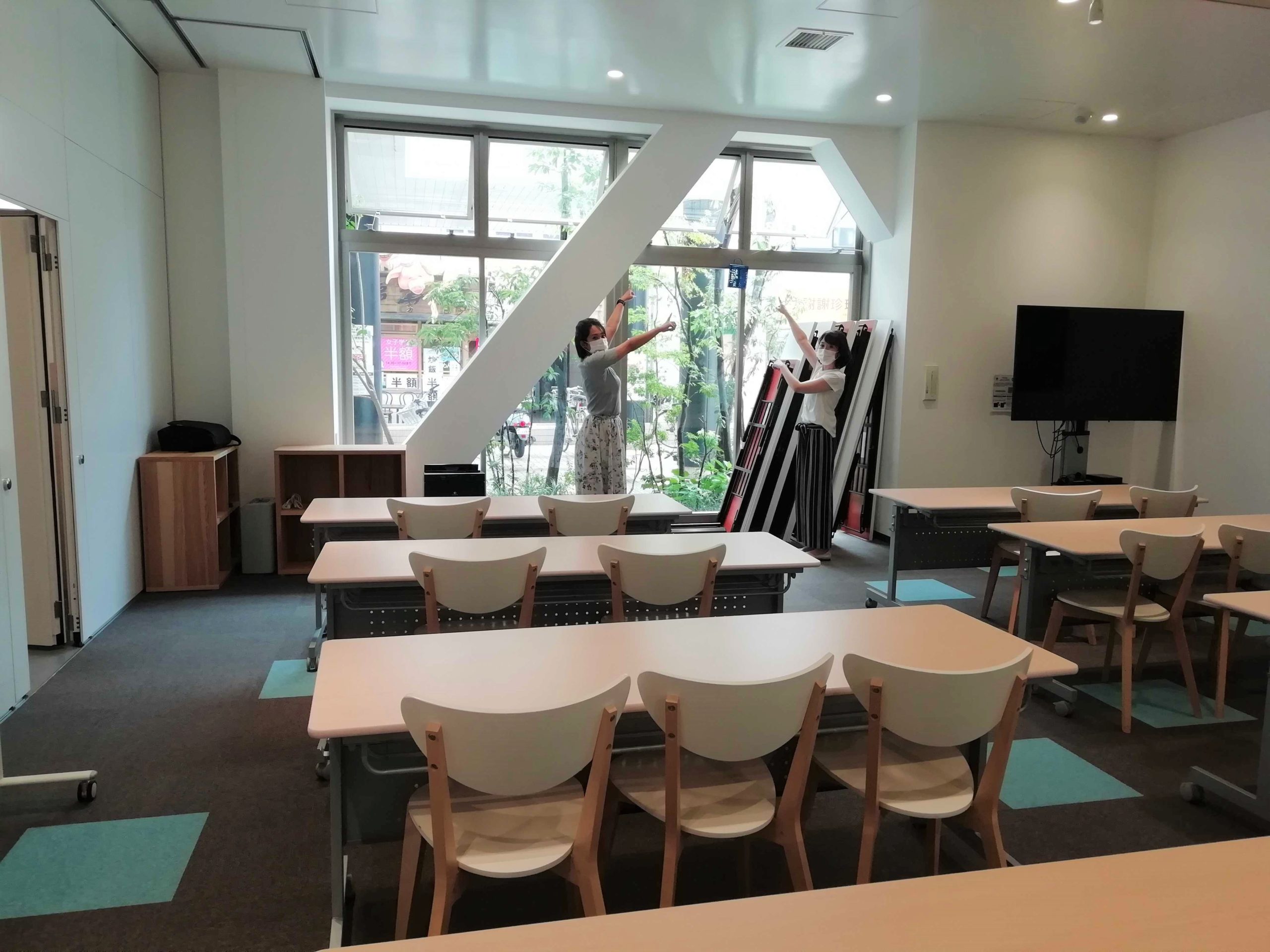浜松駅前レンタルスペース　換気も出来る貸会議室あります！